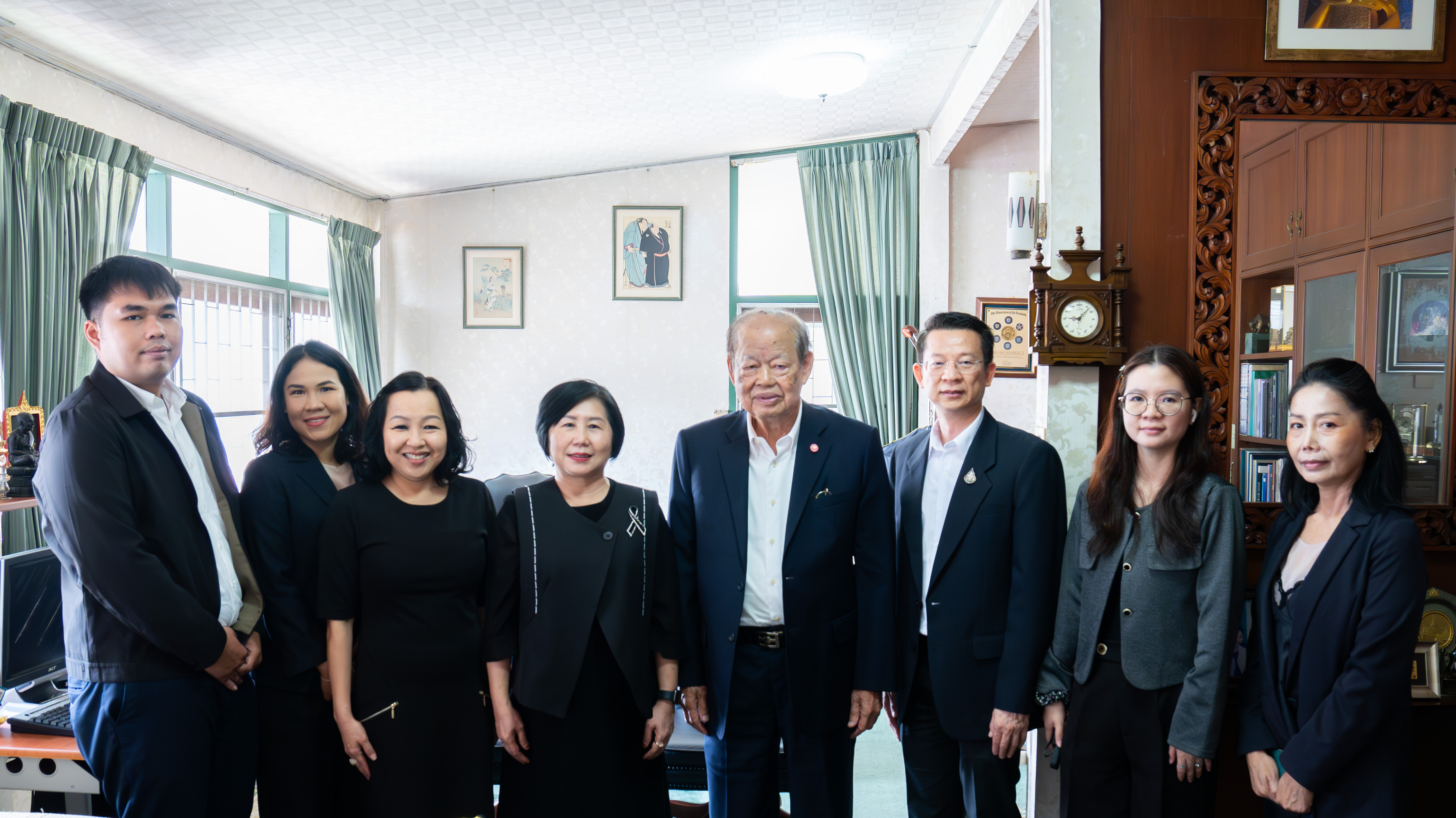 สำนักงานเศรษฐกิจการคลัง ร่วมอวยพรปีใหม่ 2569 อดีตผู้อำนวยการสำนักงานเศรษฐกิจการคลัง...