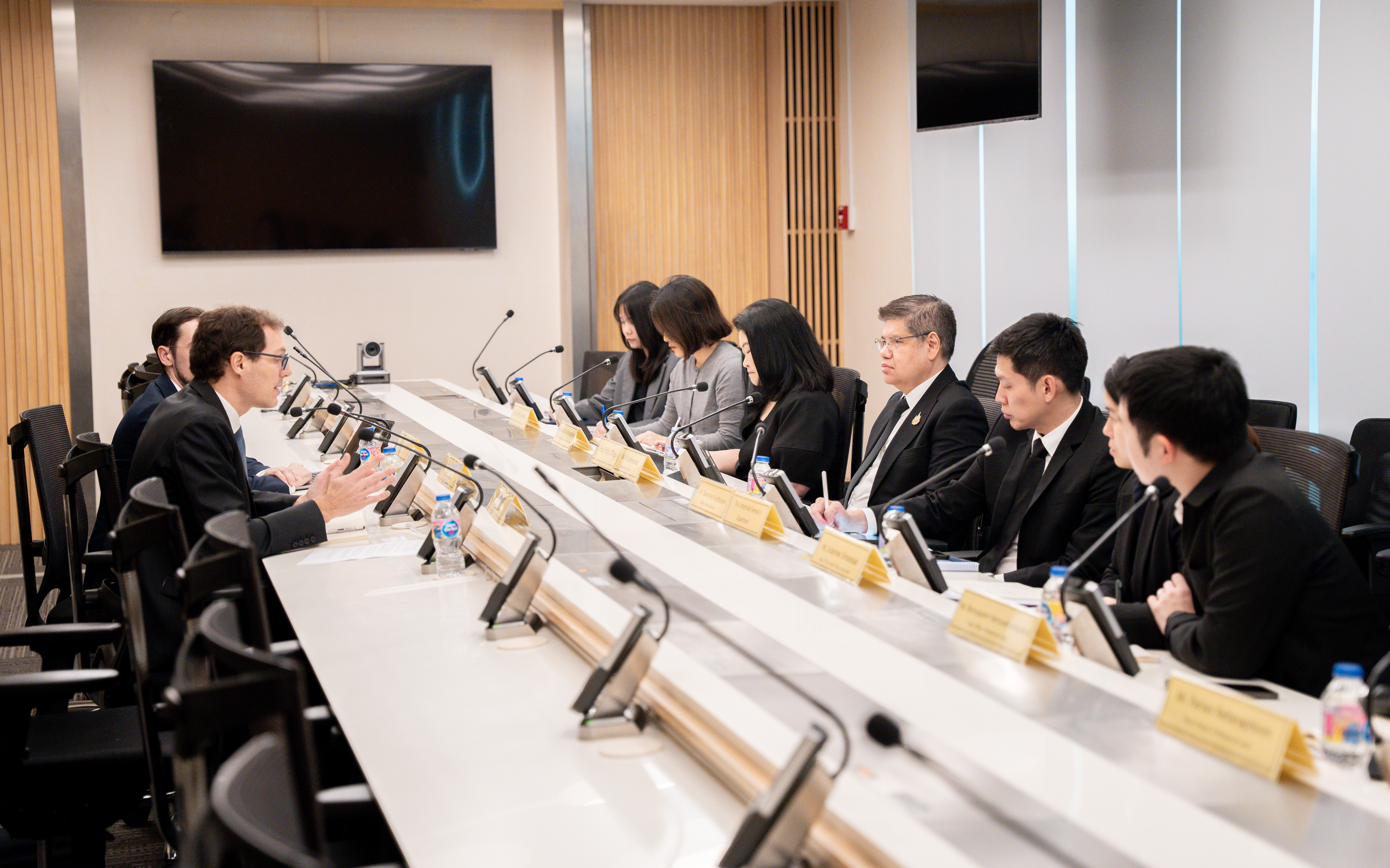 สำนักงานเศรษฐกิจการคลัง เข้าร่วมการหารือระหว่างกระทรวงการคลังกับนาย Jean Sol Macher ท...